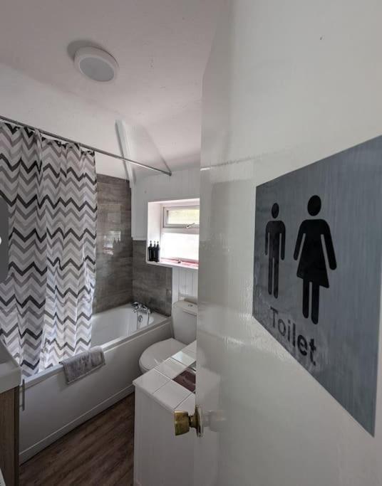 As Peaceful Home Bescot 외부 사진